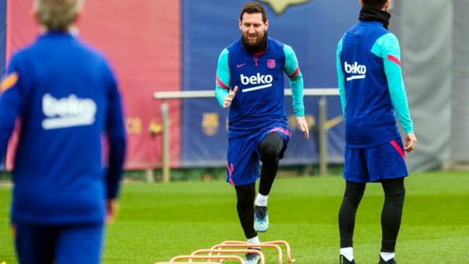 Lionel Messi dalam sesi latihan Barcelona