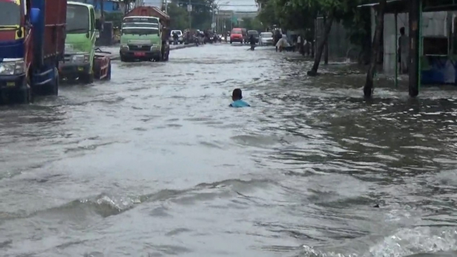Banjir yang masih melanda pantura Semarang hari ini, Rabu 24 Februari 2021