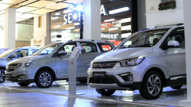 Mobil Wuling