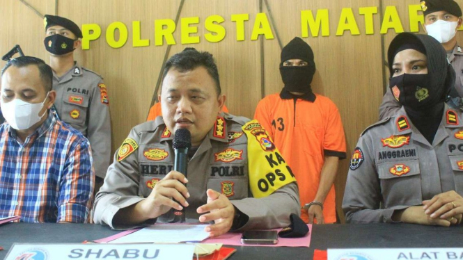 Polisi tangkap pengedar sabu di Lombok, NTB.