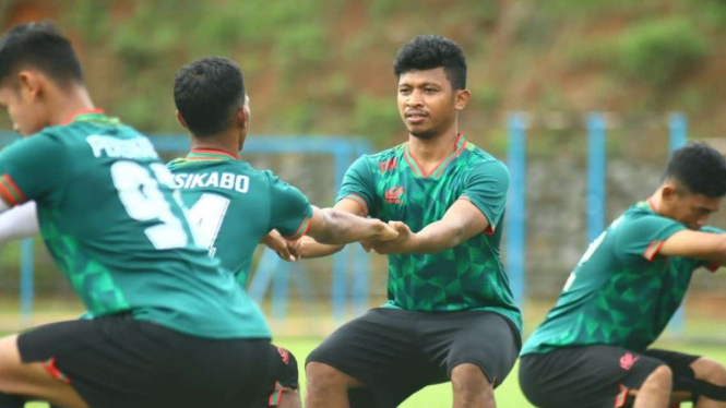 Latihan Tira Persikabo jelang lawan Timnas Indonesia U-23