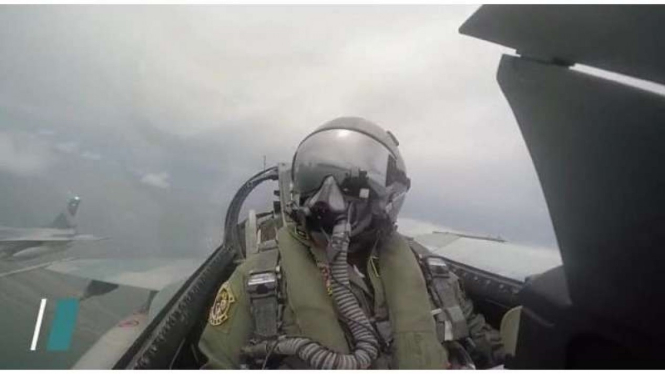 VIVA Militer: TNI Angkatan Udara kerahkan jet tempur F-16 ke Ambalat