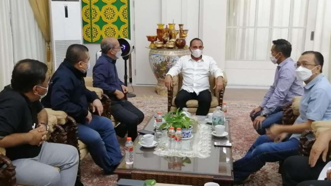  Gubernur Sumut Edy Rahmayadi melakukan pertemuan dengan Anindya Bakrie.