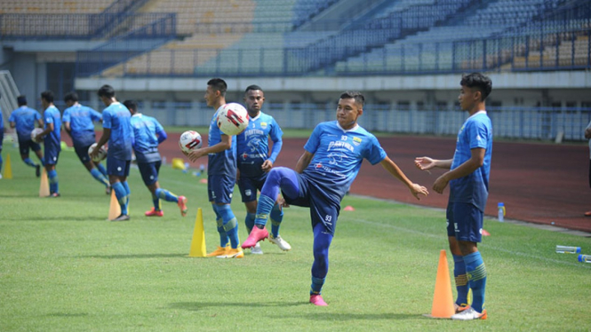 Latihan pemain Persib Bandung.