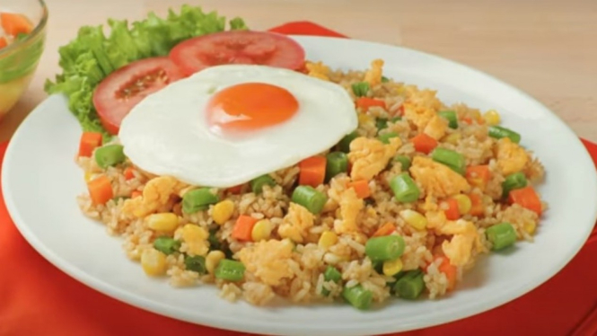 Nasi goreng kaya serat