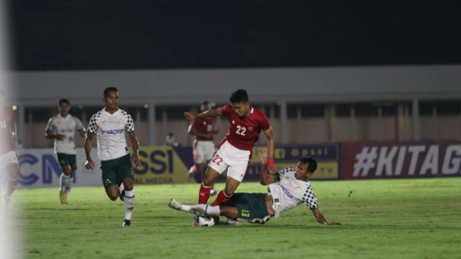 Duel Timnas Indonesia U-22 vs Tira Persikabo