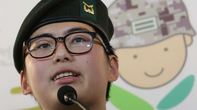 VIVA Militer: Prajurit transgender Angkatan Darat Korsel, Sersan Byun Hee-soo