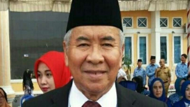 Bupati Ogan Komering Ulu (OKU), Kuryana Azis, dikabarkan meninggal dunia pada Senin, 8 Maret 2021, dalam perawatan di Rumah Sakit Charitas, Palembang, Sumatera Selatan.