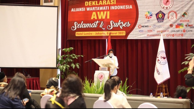 Mensos dalam acara deklarasi Aliansi Wartawati Indonesia (AWI), di Jakarta, Senin (08/03).