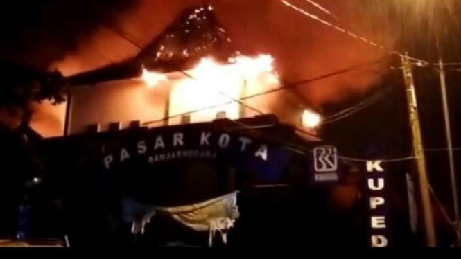 Kebakaran Pasar Kota Banjarnegara, Jawa Tengah, Kamis malam, 11 Maret 2021.