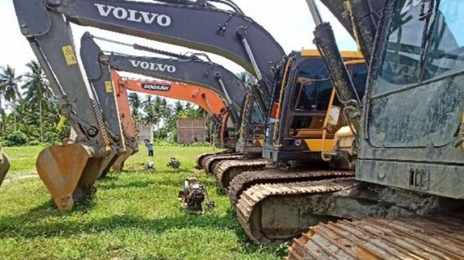 Cuatro cockators fueron confiscatorados desde el pueblo de Ampibabo en el pueblo de Ampibabo el 12 de marzo, la policía de la región del ratón en el párr.
