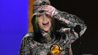 Terciduk Berciuman, Billie Eilish-Jesse Rutherford Menjalin Hubungan?