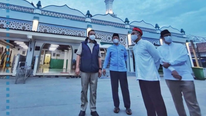 Gubernur DKI Jakarta Anies Baswedan ke Masjid Luar Batang
