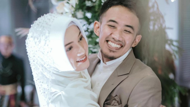 Profil Ustaz Syam Menikah Dengan Selebgram Yang Kenal Dari Tiktok