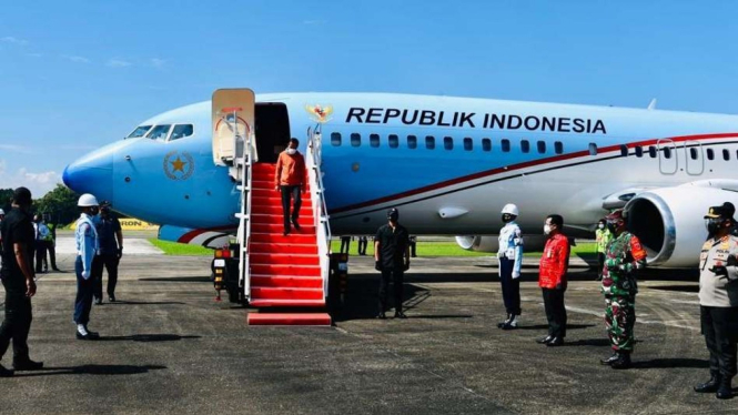 Presiden Joko Widodo Tiba di Pangkalan TNI AU Sultan Hasanuddin