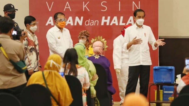 Presiden Jokowi di Festival Vaksinasi Makassar