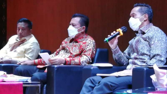 Wakil Ketua Umum Kadin Indonesia Anindya Bakrie dalam forum Silaturahmi dan Dialog Ketua Umum Kadin Provinsi se-Sumatera di Hotel Aston, Batam, Kepulauan Riau, Kamis, 18 Maret 2021.