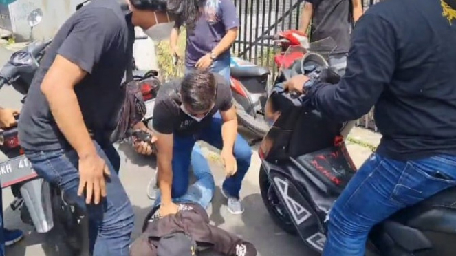 La policía arrestó al culpable. Foto de la imagen.