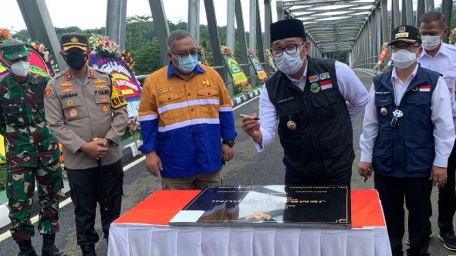 Gubernur Jawa Barat Ridwan Kamil dalam kunjungan kerja di Kabupaten Sukabumi, Rabu, 24 Maret 2021.