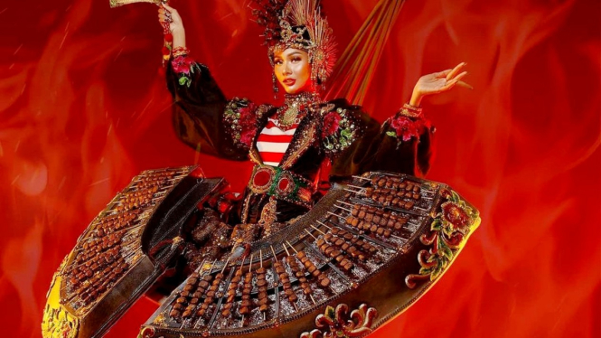 Kostum Taburan Sate Ayam Melengang Di Miss Grand International