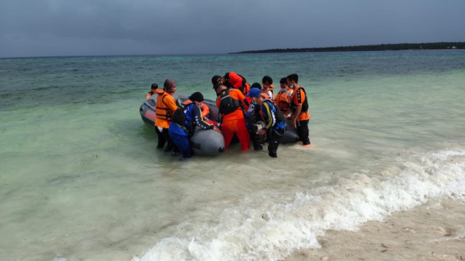 Tim SAR Lakukan Pencarian Korban Nelayan Selayar, Sulawesi Selatan