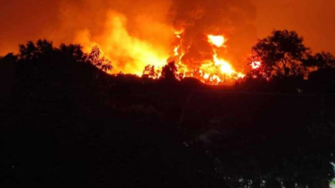Kilang Pertamina di Balongan Indramayu Terbakar saat Ada Petir