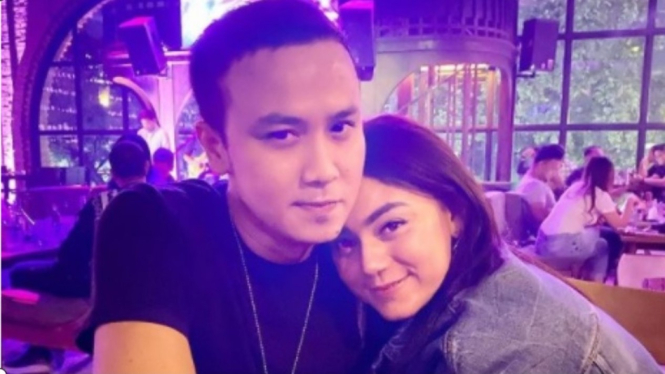 Dennis Rizky dan Thalita Latief