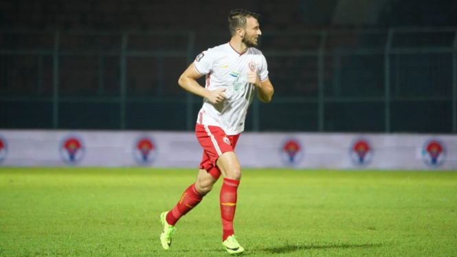 Bek Persija Jakarta, Marco Motta