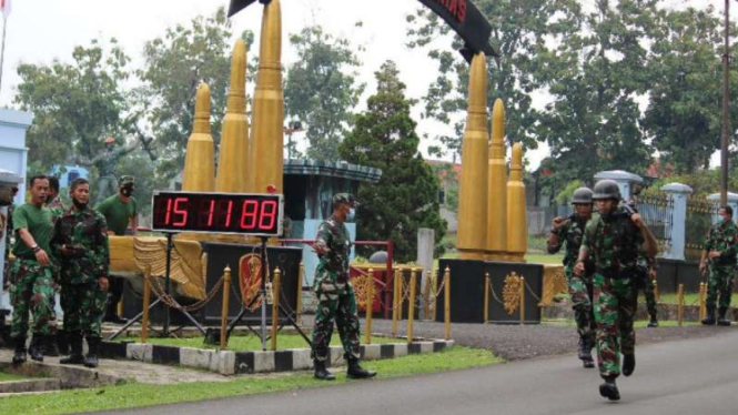 VIVA Militer: Prajurit Yonko 461 Paskhas dalam Ton Tangkas.