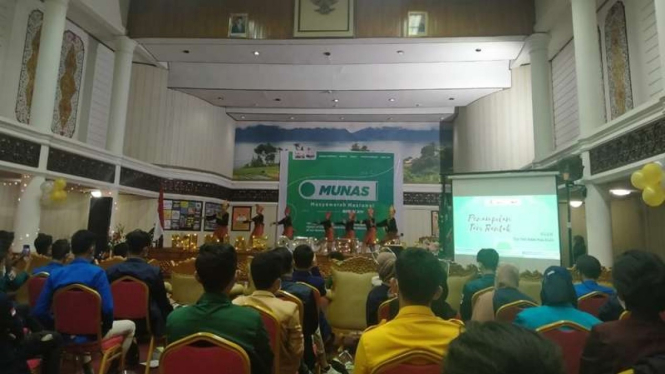 Badan Eksekutif Mahasiswa Seluruh Indonesia (BEM SI) menggelar Munas