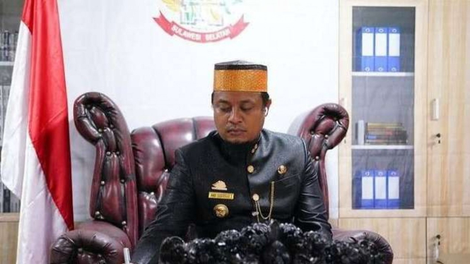 Pelaksana tugas Gubernur Sulawesi Selatan, Andi Sudirman Sulaiman.