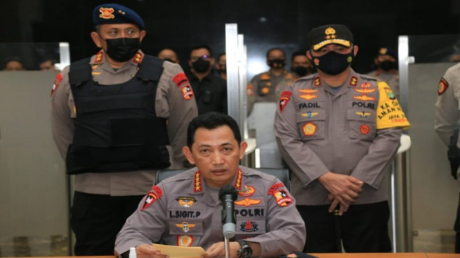 Kapolri Jenderal Listyo Sigit Prabowo jumpa pers kasus serangan ke Mabes Polri