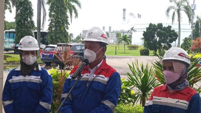 Menteri ESDM Arifin Tasrif meninjau kilang Pertamina di Balongan, Indramayu