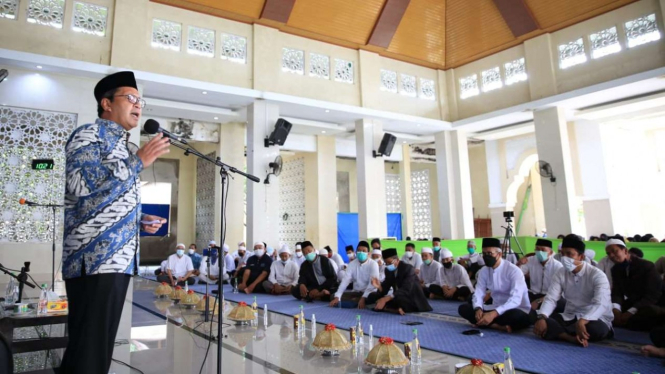 Wali Kota Makassar, Mohammad Ramdhan Pomanto, berbicara di Tabligh Akbar ormas Islam Hidayatullah. 