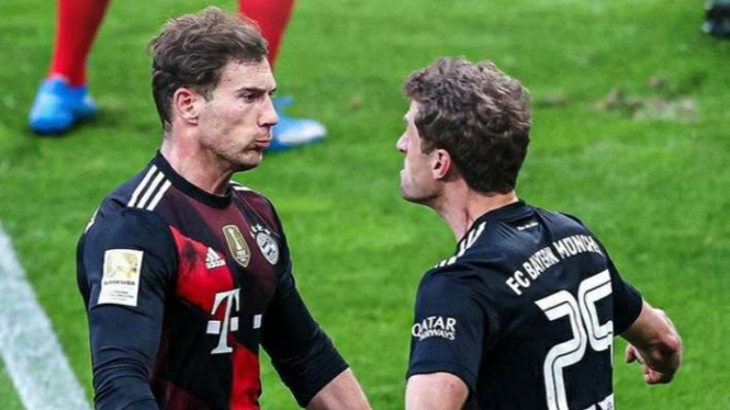 Leon Goretzka dan Thomas Mueller