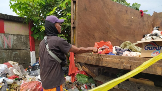 Mayat bayi ditemukan di tempat sampah