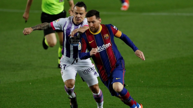 Lionel Messi dalam pertandingan Barcelona vs Real Valladolid