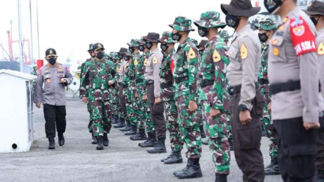 VIVA Militer: Panglima TNI dan Kapolri cek pasukan Latsitarda Nusantara 2021
