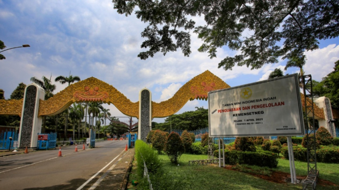 Taman Mini Indonesia Indonesia (TMII) 