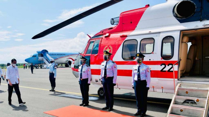 Tiba di NTT, Presiden Jokowi Lanjut Menggunakan Helikopter ke Lokasi Bencana