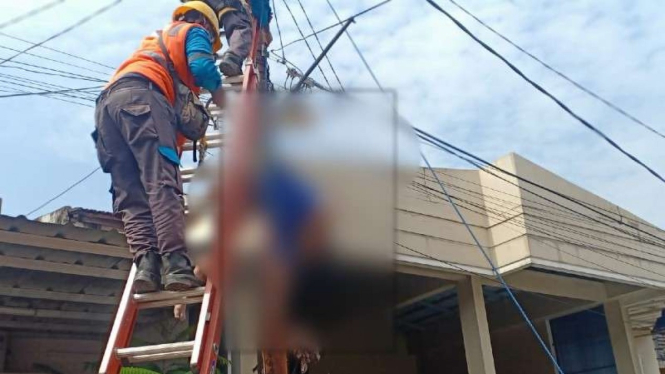 Petugas listrik tewas tersengat di tiang PJU di Bekasi