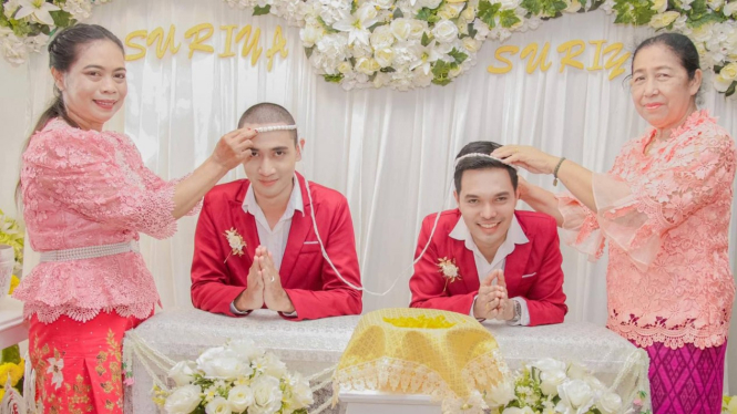 Pasangan Gay yang Menikah di Thailand