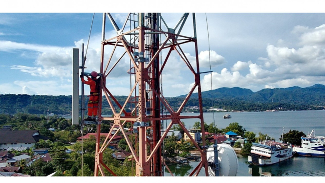 Menara BTS Indosat Ooredoo Hutchison (IOH).