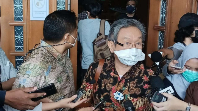 Penasihat Hukum mantan Menteri Sosial Juliari Peter Batubara, Maqdir Ismail.