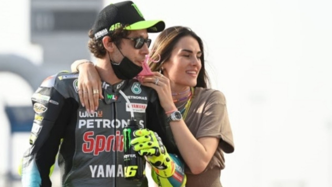Valentino Rossi dan kekasihnya, Francesca Sofia Novello. 