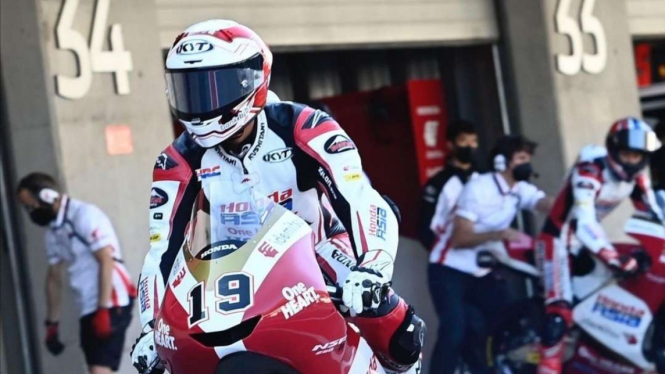 Pembalap Indonesia di Moto3, Andi Farid Izdihar alias Andi Gilang. 