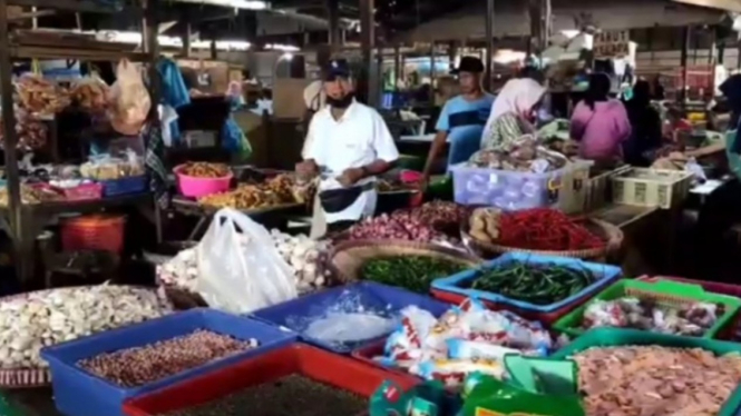 Suasana di Pasar Kendal