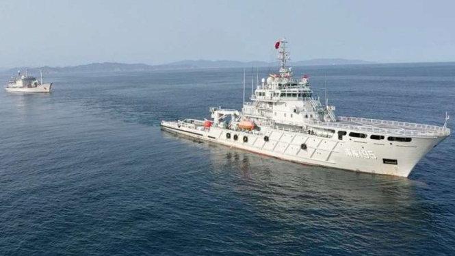 VIVA Militer: Kapal Angkatan Laut China tiba di Selat Bali