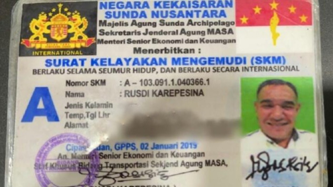 Identitas Jenderal Tentara Negara Kekaisaran Sunda Nusantara, Rusdi Karepesina