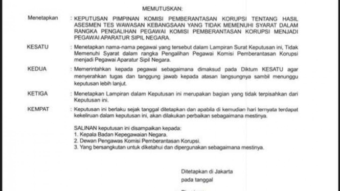 6096c5d5580d5-viral-surat-pemecatan-terhadap-75-pegawai-kpk-yang-ditekan-firli-bahuri_665_374.jpg